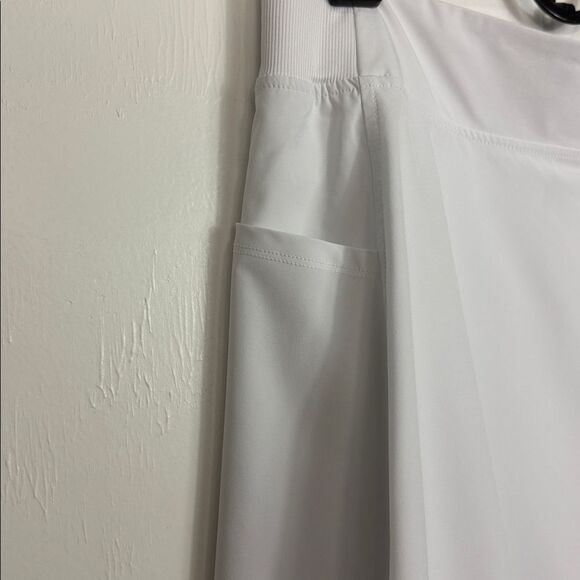32 Degrees Athletic Skort Performance Stretch Pockets Built-in Shorts White M - Picture 3 of 9